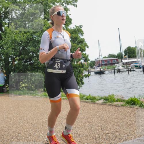 22.06.2025 - Viking Triathlon KatJ http://msf.ph/oto/8127432 22.06.2025 13:49:17 Laufen 43, 418 meine-sportfotos.de