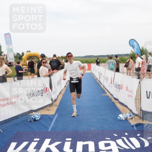 22.06.2025 - Viking Triathlon MichiJ http://msf.ph/oto/8127439 22.06.2025 15:19:18 Ziel 494 meine-sportfotos.de