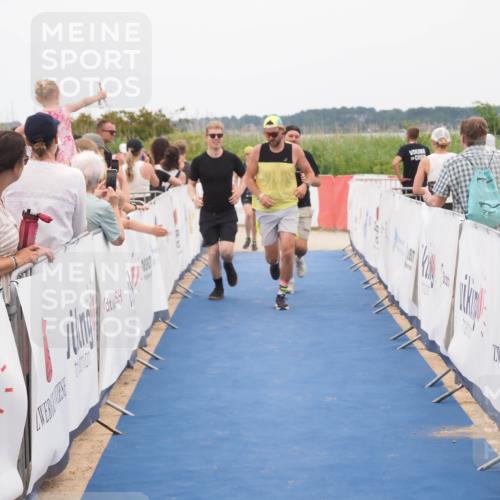 22.06.2025 - Viking Triathlon MichiJ http://msf.ph/oto/8127440 22.06.2025 15:24:42 Ziel 210, 298, 607 meine-sportfotos.de