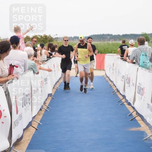 22.06.2025 - Viking Triathlon MichiJ http://msf.ph/oto/8127445 22.06.2025 15:24:42 Ziel 210, 298, 607 meine-sportfotos.de
