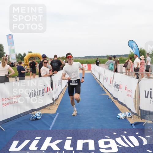 22.06.2025 - Viking Triathlon MichiJ http://msf.ph/oto/8127446 22.06.2025 15:19:18 Ziel 494 meine-sportfotos.de
