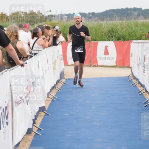 22.06.2025 - Viking Triathlon MichiJ http://msf.ph/oto/8127493 22.06.2025 15:19:25 Ziel 358 meine-sportfotos.de