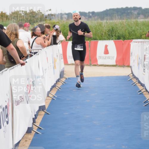 22.06.2025 - Viking Triathlon MichiJ http://msf.ph/oto/8127497 22.06.2025 15:19:25 Ziel 358 meine-sportfotos.de