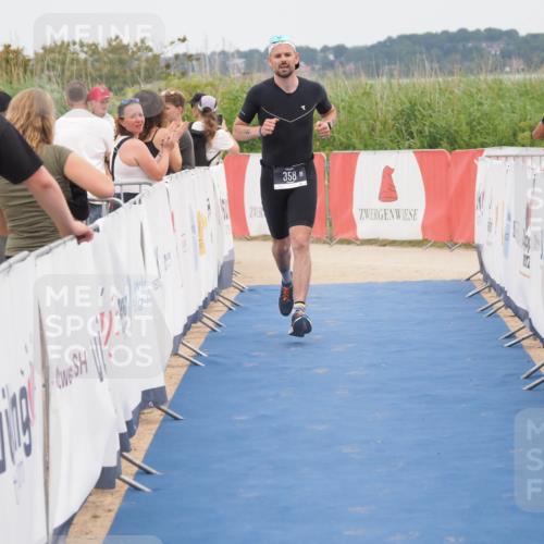 22.06.2025 - Viking Triathlon MichiJ http://msf.ph/oto/8127508 22.06.2025 15:19:26 Ziel 358 meine-sportfotos.de