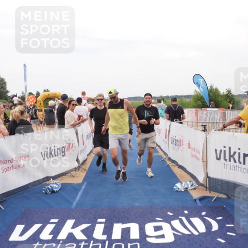 22.06.2025 - Viking Triathlon MichiJ http://msf.ph/oto/8127532 22.06.2025 15:24:45 Ziel 210, 607 meine-sportfotos.de