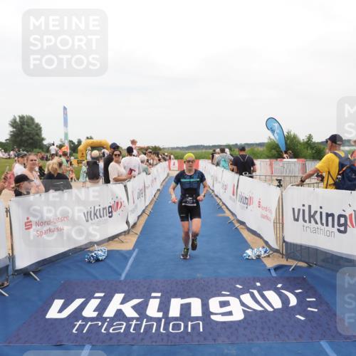 22.06.2025 - Viking Triathlon MichiJ http://msf.ph/oto/8127585 22.06.2025 15:24:49 Ziel 210, 607 meine-sportfotos.de