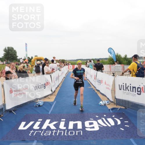22.06.2025 - Viking Triathlon MichiJ http://msf.ph/oto/8127588 22.06.2025 15:24:49 Ziel 210, 607 meine-sportfotos.de