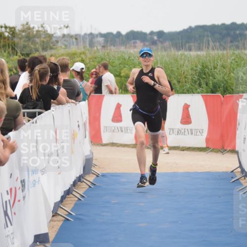 22.06.2025 - Viking Triathlon MichiJ http://msf.ph/oto/8127601 22.06.2025 15:24:53 Ziel 200, 210 meine-sportfotos.de
