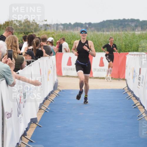 22.06.2025 - Viking Triathlon MichiJ http://msf.ph/oto/8127614 22.06.2025 15:24:53 Ziel 200, 210 meine-sportfotos.de