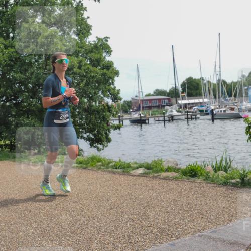 22.06.2025 - Viking Triathlon KatJ http://msf.ph/oto/8127617 22.06.2025 13:49:33 Laufen 398, 412 meine-sportfotos.de