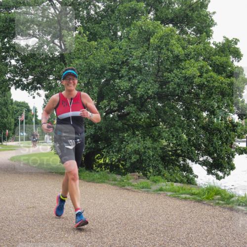 22.06.2025 - Viking Triathlon KatJ http://msf.ph/oto/8127627 22.06.2025 15:32:57 Laufen 131 meine-sportfotos.de