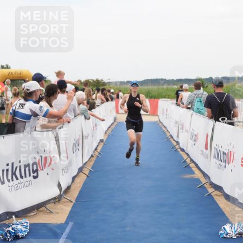 22.06.2025 - Viking Triathlon MichiJ http://msf.ph/oto/8127661 22.06.2025 15:24:55 Ziel 200 meine-sportfotos.de