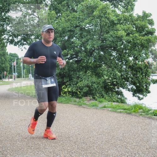 22.06.2025 - Viking Triathlon KatJ http://msf.ph/oto/8127719 22.06.2025 15:33:17 Laufen 83, 308 meine-sportfotos.de