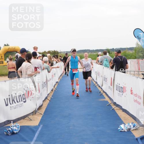 22.06.2025 - Viking Triathlon MichiJ http://msf.ph/oto/8127763 22.06.2025 15:25:11 Ziel 626 meine-sportfotos.de