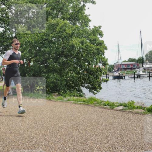 22.06.2025 - Viking Triathlon KatJ http://msf.ph/oto/8127775 22.06.2025 13:49:53 Laufen 233, 455 meine-sportfotos.de
