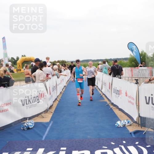 22.06.2025 - Viking Triathlon MichiJ http://msf.ph/oto/8127776 22.06.2025 15:25:12 Ziel 626 meine-sportfotos.de