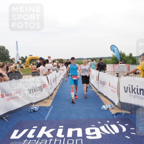 22.06.2025 - Viking Triathlon MichiJ http://msf.ph/oto/8127791 22.06.2025 15:25:12 Ziel 626 meine-sportfotos.de
