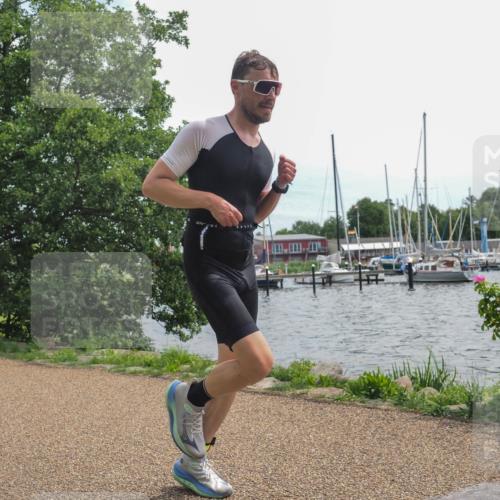 22.06.2025 - Viking Triathlon KatJ http://msf.ph/oto/8127799 22.06.2025 13:49:54 Laufen 127, 233 meine-sportfotos.de