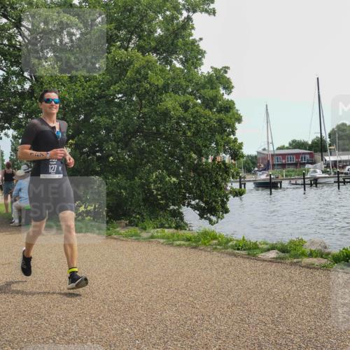 22.06.2025 - Viking Triathlon KatJ http://msf.ph/oto/8127801 22.06.2025 13:49:57 Laufen 127 meine-sportfotos.de