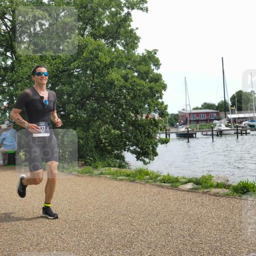 22.06.2025 - Viking Triathlon KatJ http://msf.ph/oto/8127804 22.06.2025 13:49:57 Laufen 127 meine-sportfotos.de