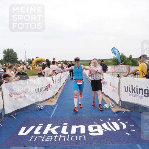 22.06.2025 - Viking Triathlon MichiJ http://msf.ph/oto/8127812 22.06.2025 15:25:13 Ziel 626 meine-sportfotos.de