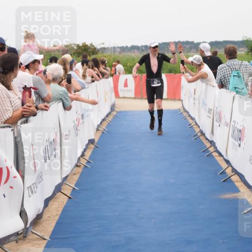 22.06.2025 - Viking Triathlon MichiJ http://msf.ph/oto/8127940 22.06.2025 15:25:41 Ziel 427 meine-sportfotos.de