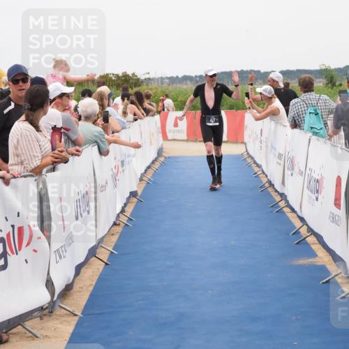 22.06.2025 - Viking Triathlon MichiJ http://msf.ph/oto/8127944 22.06.2025 15:25:41 Ziel 427 meine-sportfotos.de