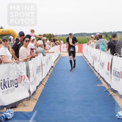 22.06.2025 - Viking Triathlon MichiJ http://msf.ph/oto/8127965 22.06.2025 15:25:42 Ziel 427 meine-sportfotos.de