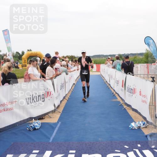 22.06.2025 - Viking Triathlon MichiJ http://msf.ph/oto/8128000 22.06.2025 15:25:44 Ziel 427 meine-sportfotos.de