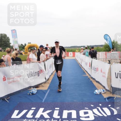 22.06.2025 - Viking Triathlon MichiJ http://msf.ph/oto/8128026 22.06.2025 15:25:45 Ziel 22, 427 meine-sportfotos.de