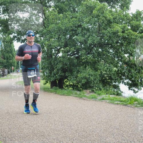 22.06.2025 - Viking Triathlon KatJ http://msf.ph/oto/8128145 22.06.2025 15:35:45 Laufen 410, 439 meine-sportfotos.de