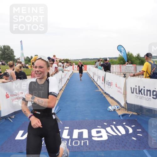 22.06.2025 - Viking Triathlon MichiJ http://msf.ph/oto/8128166 22.06.2025 15:25:53 Ziel 22, 44, 343 meine-sportfotos.de