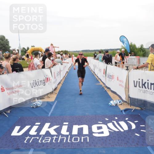 22.06.2025 - Viking Triathlon MichiJ http://msf.ph/oto/8128182 22.06.2025 15:25:55 Ziel 22, 44, 343 meine-sportfotos.de