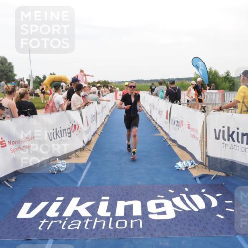 22.06.2025 - Viking Triathlon MichiJ http://msf.ph/oto/8128188 22.06.2025 15:25:55 Ziel 22, 44, 343 meine-sportfotos.de