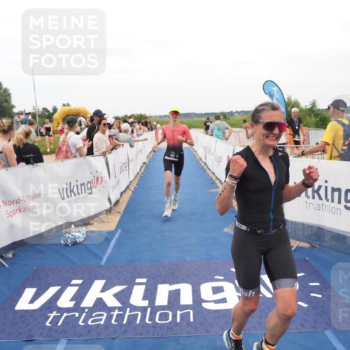 22.06.2025 - Viking Triathlon MichiJ http://msf.ph/oto/8128221 22.06.2025 15:25:56 Ziel 22, 44, 343 meine-sportfotos.de