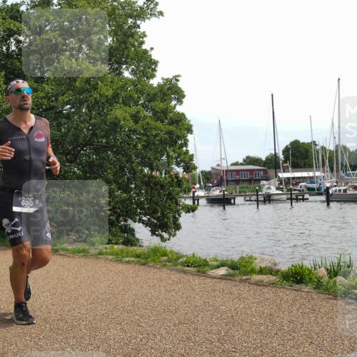 22.06.2025 - Viking Triathlon KatJ http://msf.ph/oto/8128240 22.06.2025 13:52:17 Laufen 347, 395 meine-sportfotos.de