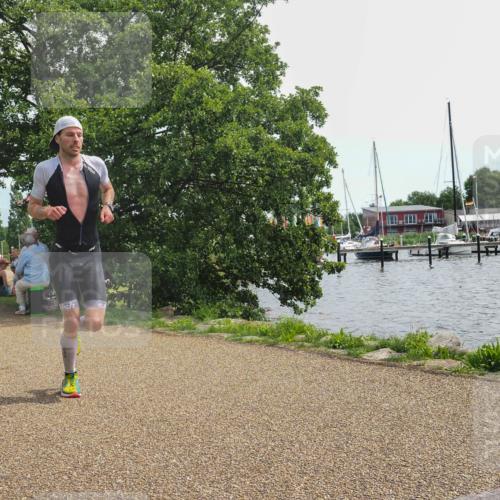 22.06.2025 - Viking Triathlon KatJ http://msf.ph/oto/8128284 22.06.2025 13:52:22 Laufen 215, 393 meine-sportfotos.de
