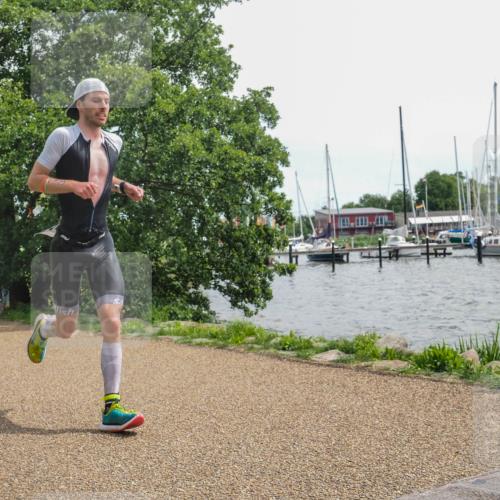 22.06.2025 - Viking Triathlon KatJ http://msf.ph/oto/8128289 22.06.2025 13:52:23 Laufen 215, 393 meine-sportfotos.de