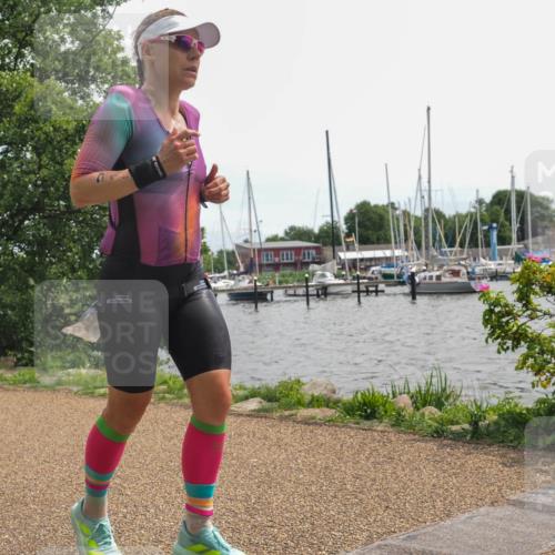22.06.2025 - Viking Triathlon KatJ http://msf.ph/oto/8128314 22.06.2025 13:52:25 Laufen 215, 393 meine-sportfotos.de