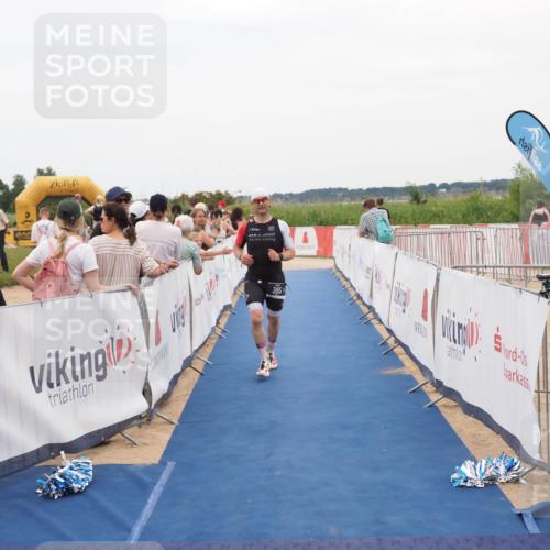22.06.2025 - Viking Triathlon MichiJ http://msf.ph/oto/8128316 22.06.2025 15:26:38 Ziel 385 meine-sportfotos.de