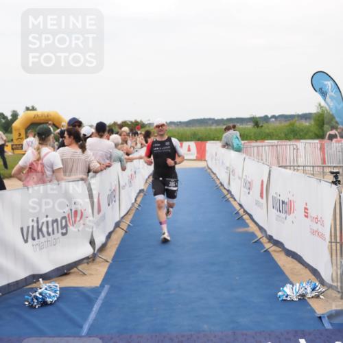 22.06.2025 - Viking Triathlon MichiJ http://msf.ph/oto/8128319 22.06.2025 15:26:38 Ziel 385 meine-sportfotos.de