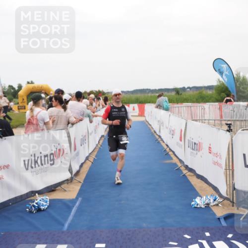 22.06.2025 - Viking Triathlon MichiJ http://msf.ph/oto/8128330 22.06.2025 15:26:38 Ziel 385 meine-sportfotos.de