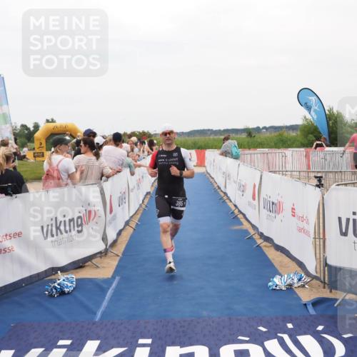 22.06.2025 - Viking Triathlon MichiJ http://msf.ph/oto/8128336 22.06.2025 15:26:39 Ziel 220, 385 meine-sportfotos.de