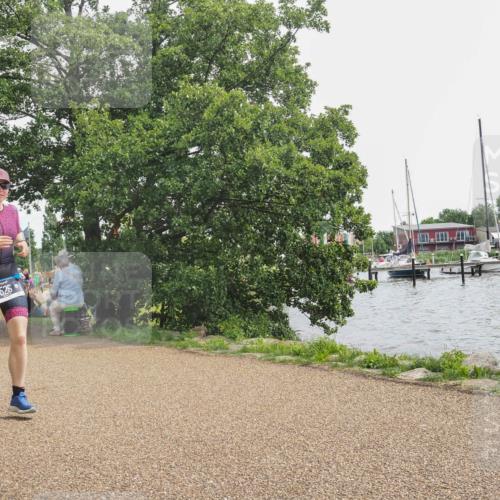 22.06.2025 - Viking Triathlon KatJ http://msf.ph/oto/8128360 22.06.2025 13:52:38 Laufen 525, 529 meine-sportfotos.de