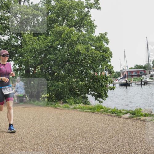 22.06.2025 - Viking Triathlon KatJ http://msf.ph/oto/8128363 22.06.2025 13:52:38 Laufen 525, 529 meine-sportfotos.de