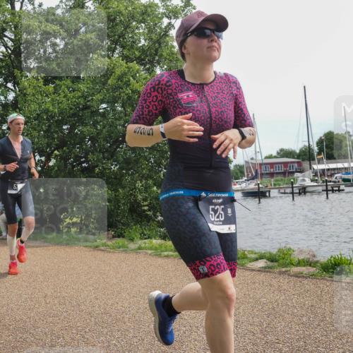22.06.2025 - Viking Triathlon KatJ http://msf.ph/oto/8128373 22.06.2025 13:52:39 Laufen 525, 529 meine-sportfotos.de