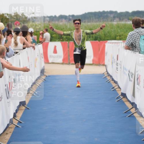 22.06.2025 - Viking Triathlon MichiJ http://msf.ph/oto/8128374 22.06.2025 15:26:42 Ziel 220, 385 meine-sportfotos.de