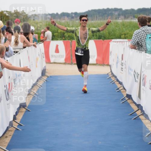 22.06.2025 - Viking Triathlon MichiJ http://msf.ph/oto/8128383 22.06.2025 15:26:43 Ziel 220, 385 meine-sportfotos.de