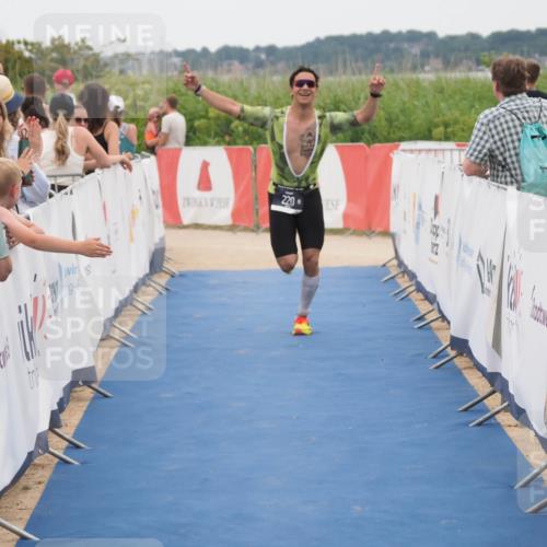 22.06.2025 - Viking Triathlon MichiJ http://msf.ph/oto/8128386 22.06.2025 15:26:43 Ziel 220, 385 meine-sportfotos.de