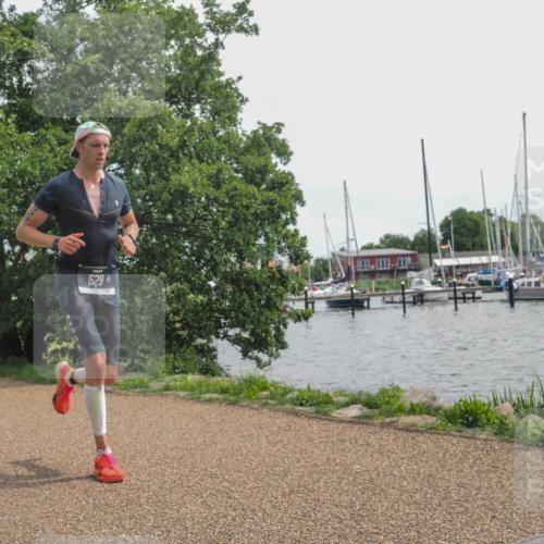 22.06.2025 - Viking Triathlon KatJ http://msf.ph/oto/8128389 22.06.2025 13:52:40 Laufen 525, 529 meine-sportfotos.de